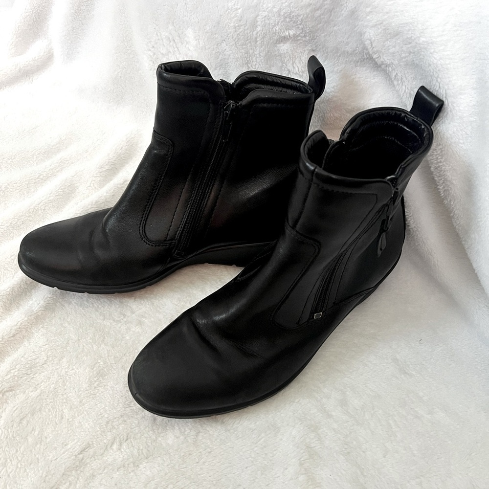 Ecco Black Ankle Boots